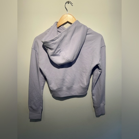 New With Tags Nike Logo lavender and silver girls size L cropped hoodie - Picture 2 of 6